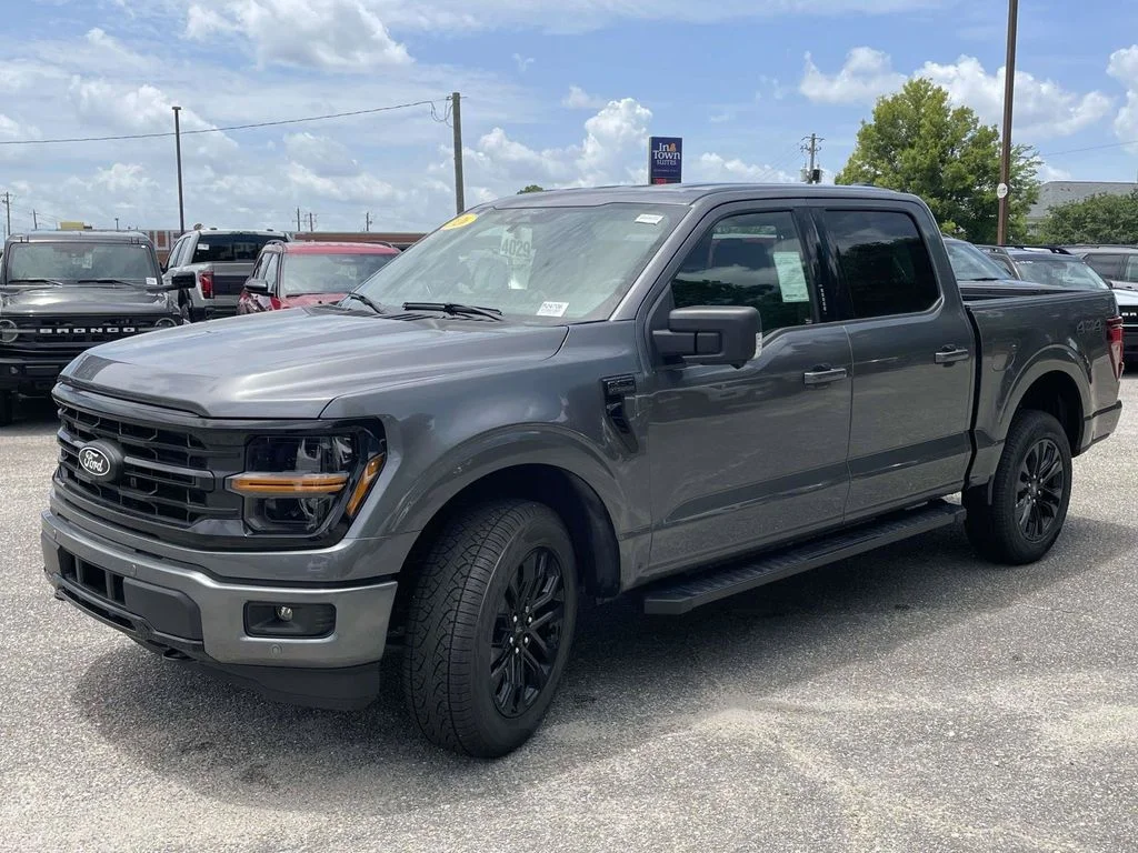 New 2026 Gray Ford XLT image 7