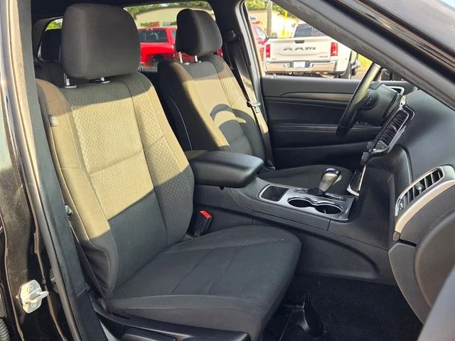 Used 2022 Black Jeep Laredo E image 18