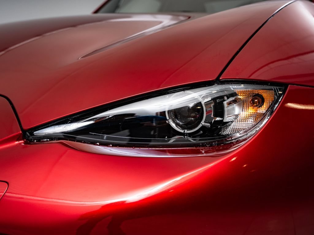 Used 2022 Soul Red Crystal Metallic Mazda Grand Touring image 14