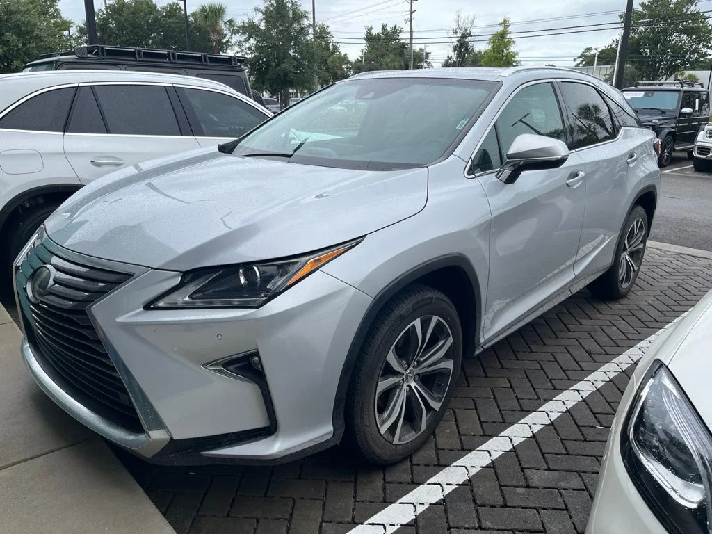 Used 2016 Silver Lexus 350 image 2