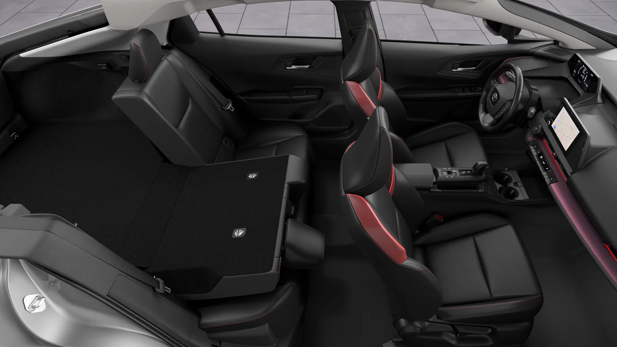 2026 Toyota Prius Plug-in Hybrid XSE - Photo 39