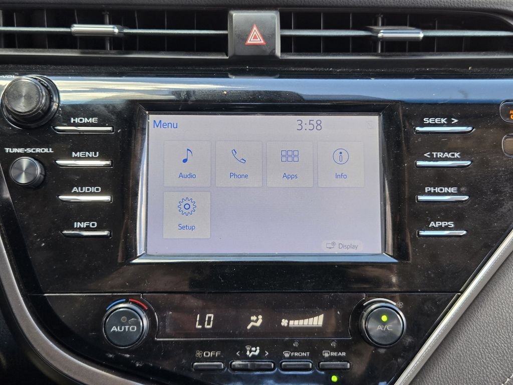 Used 2018 Gray Toyota SE image 11