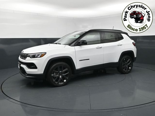 New 2026 Bright White Clear-Coat Exterior Paint Jeep Limited image 2