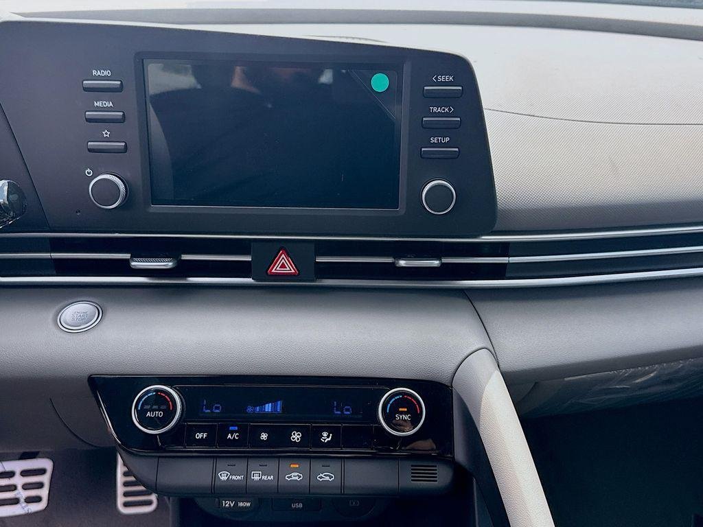 New 2026 Amazon Gray Hyundai SEL Sport image 10