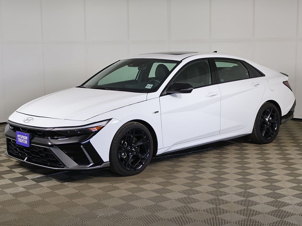 2025 Hyundai Elantra N Line - Photo 10