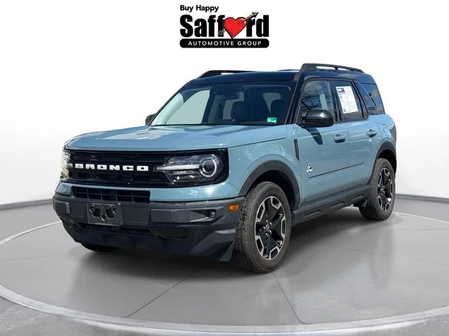 Used 2021  Ford Outer Banks image 1