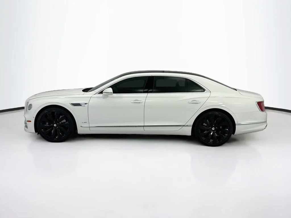 Used 2020 Glacier White Solid Bentley W12 image 8