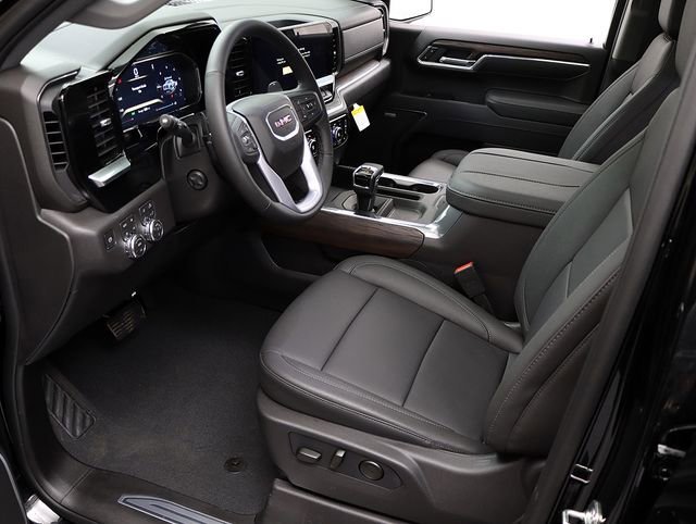 2026 GMC Sierra 1500 SLT - Photo 11