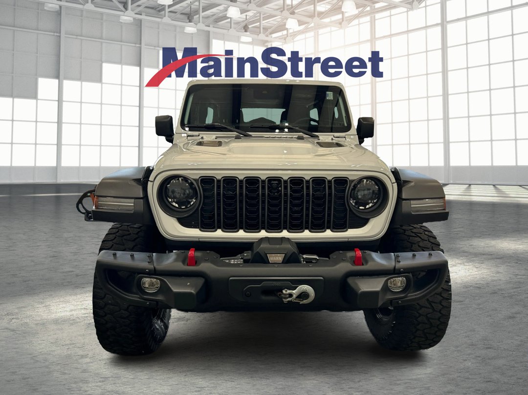 Used 2024 White Jeep Rubicon image 8
