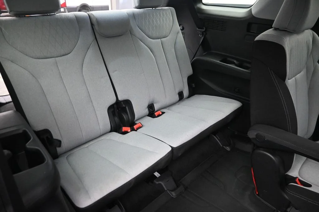Used 2022 White Hyundai SEL image 11