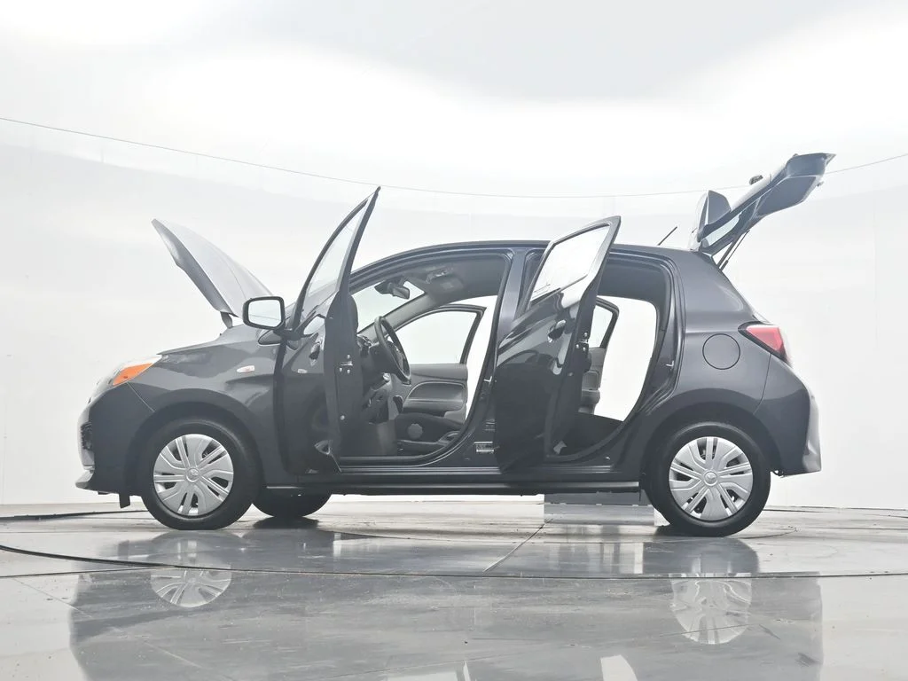 Used 2024  Mitsubishi ES image 44