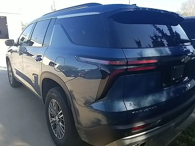2025 Chevrolet Traverse LT - Photo 18