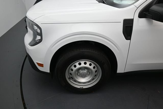 Used 2025 White Ford XL image 9