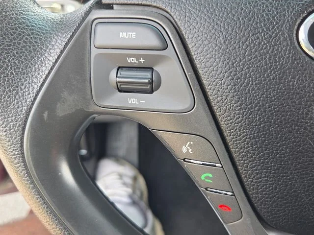 Used 2017 Red Kia LX image 23