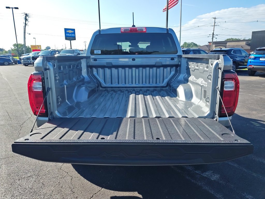 Used 2024 Silver GMC Elevation image 11