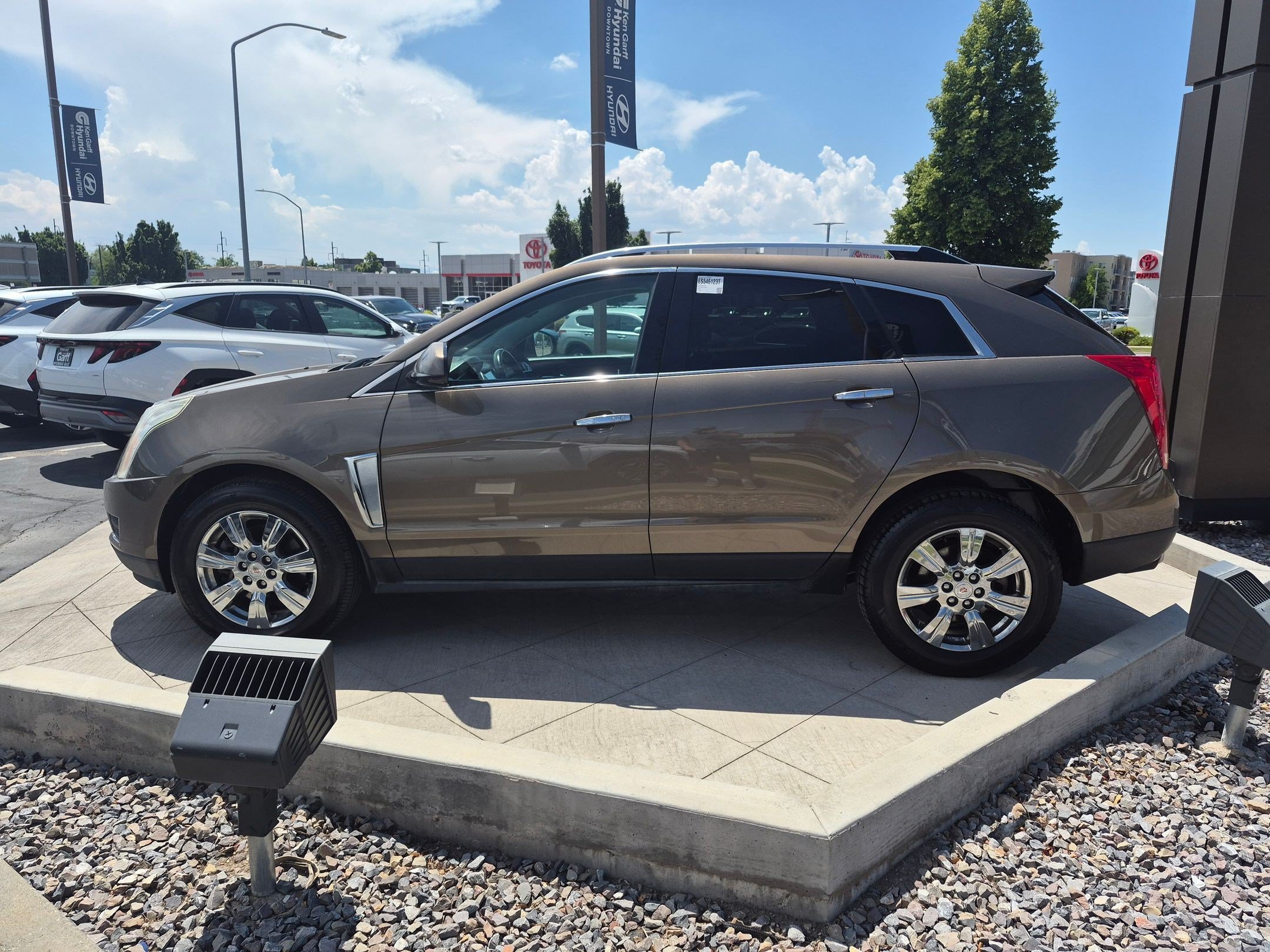 Used 2014 Terra Mocha Metallic Cadillac Luxury Collection image 8