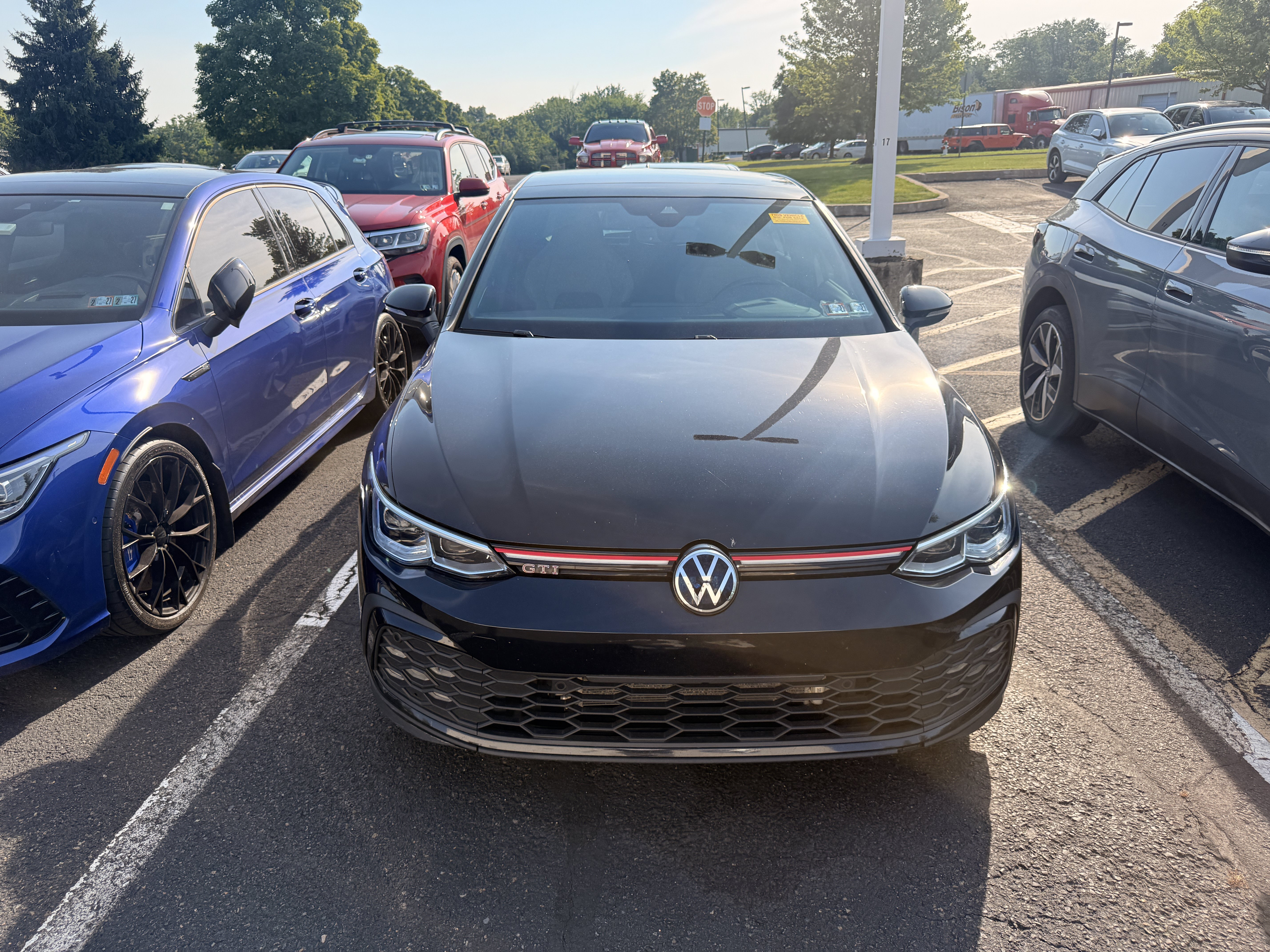 Used 2023 Black Volkswagen SE image 4