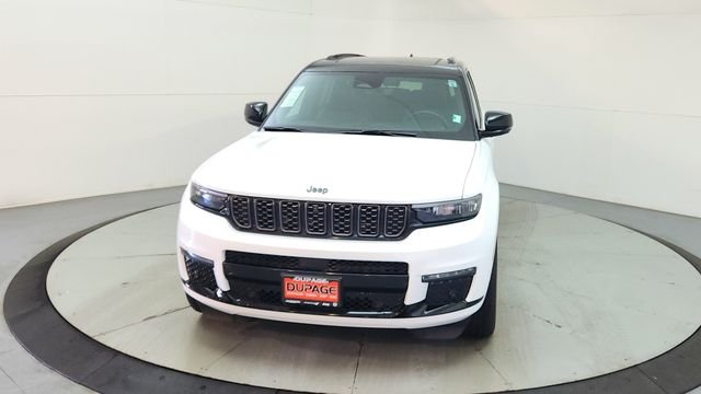 Used 2025 White Jeep Summit image 2