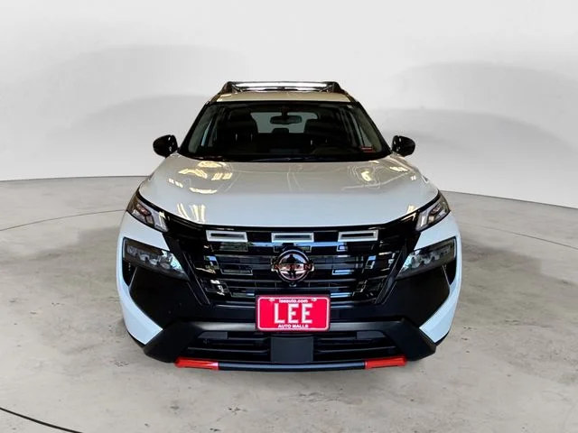 New 2026 Everest White Pearl Tricoat Nissan Rock Creek image 9