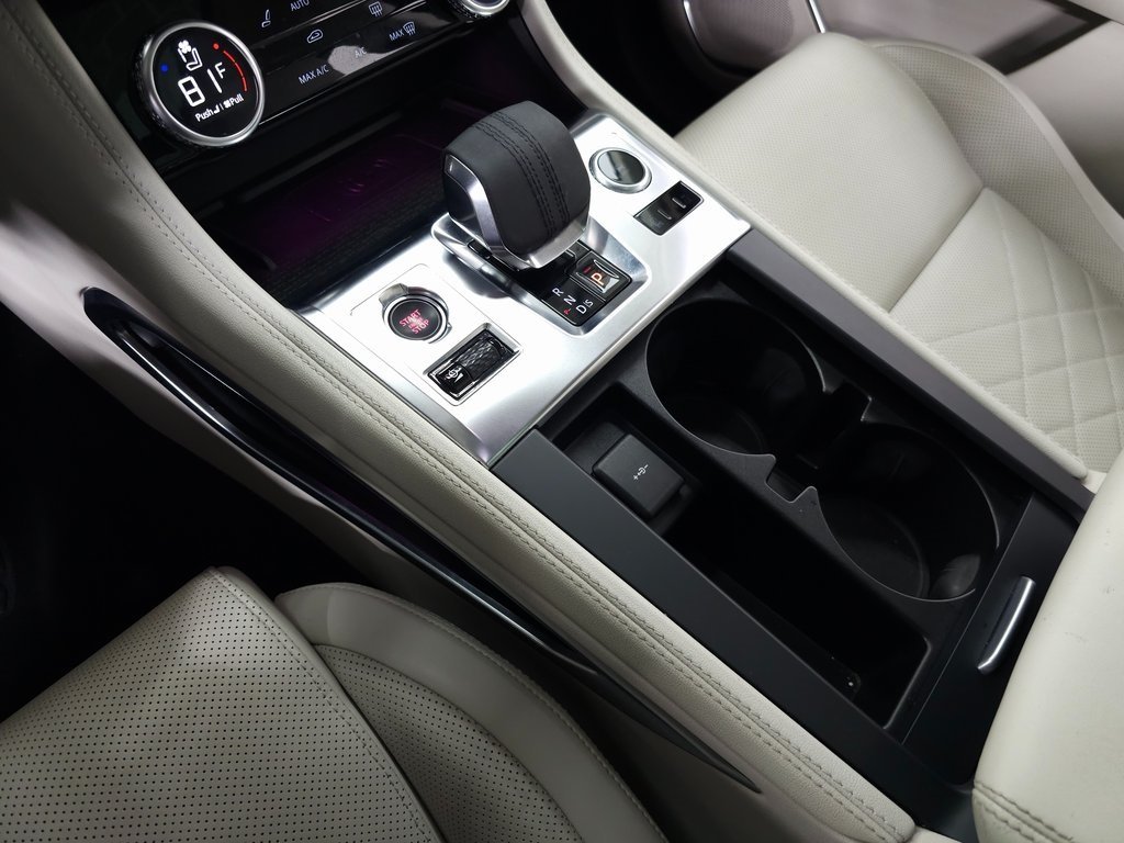 2022 JAGUAR F-PACE - Image 34