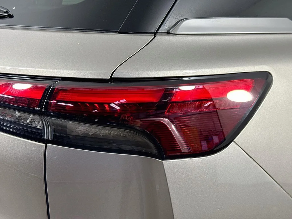 Certified Used 2022 Silver INFINITI LUXE image 36