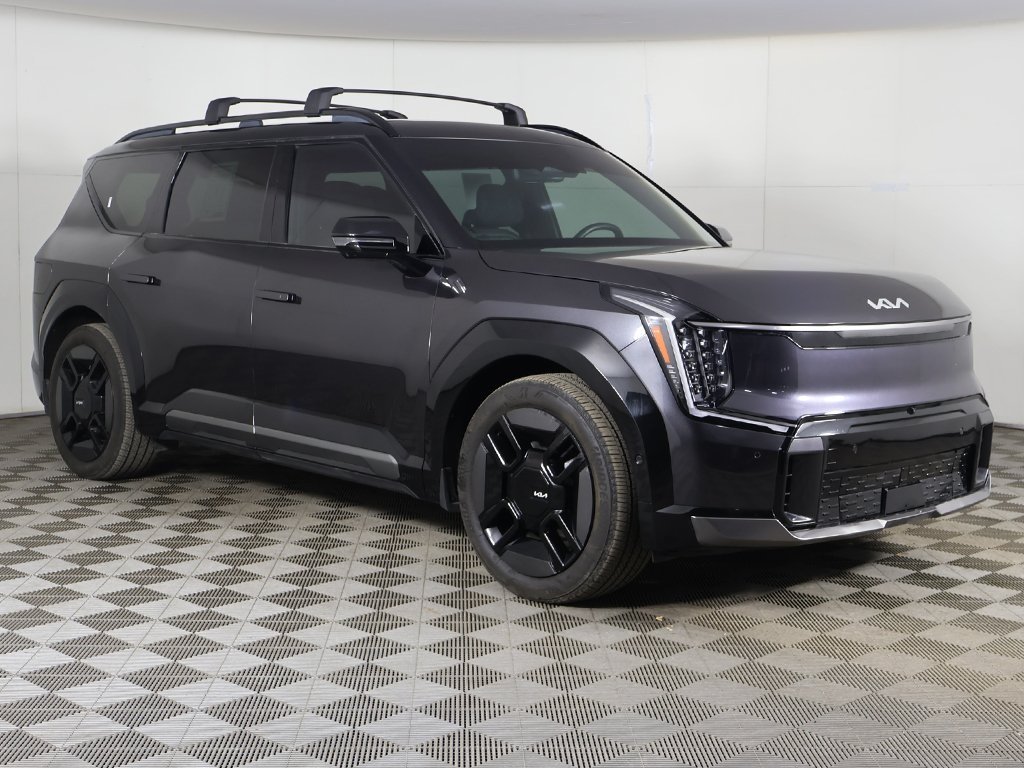 Used 2024 Kia Ev9 GT-Line with VIN KNDAEFS51R6051325 for sale in Bedford, OH