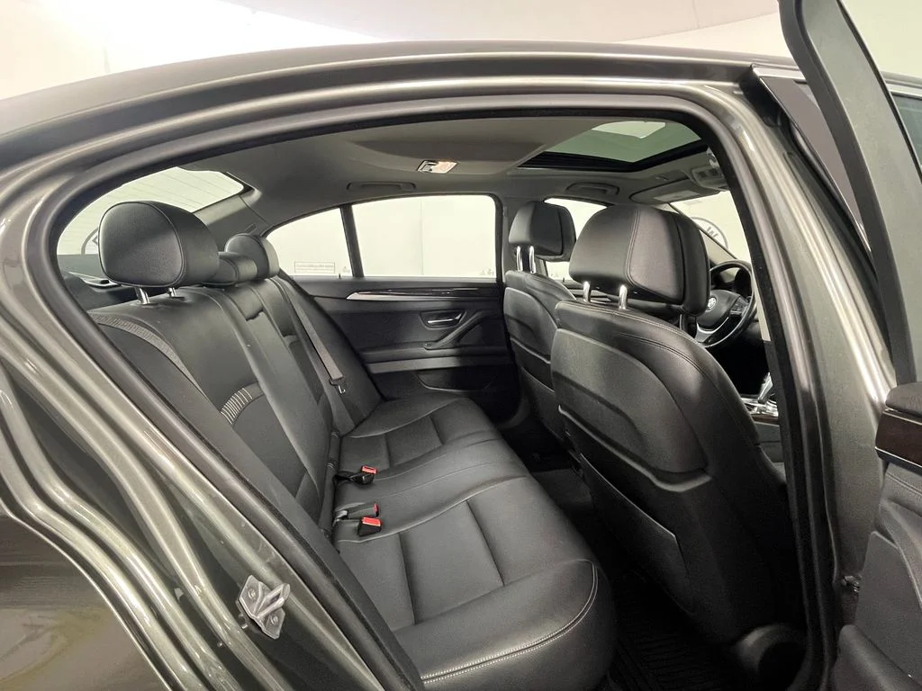 Used 2014 Callisto Grey Metallic BMW 528i xDrive image 17