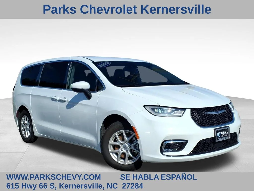 Used 2023 White Chrysler Touring L image 1