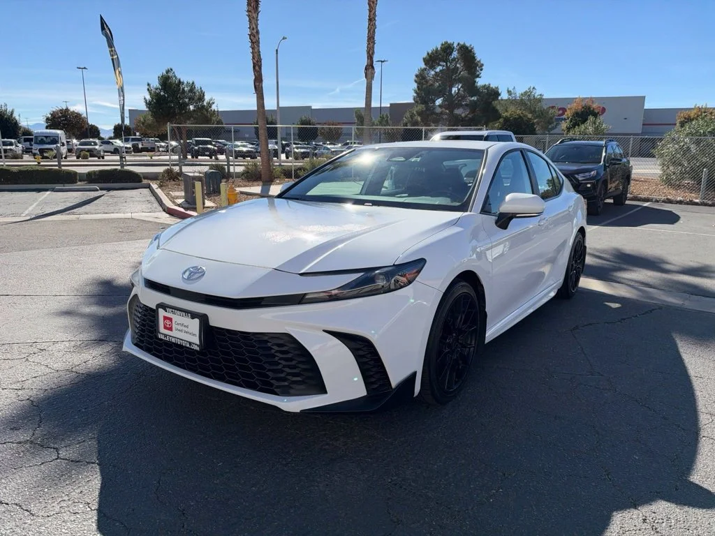 Used 2025 White Toyota SE image 3
