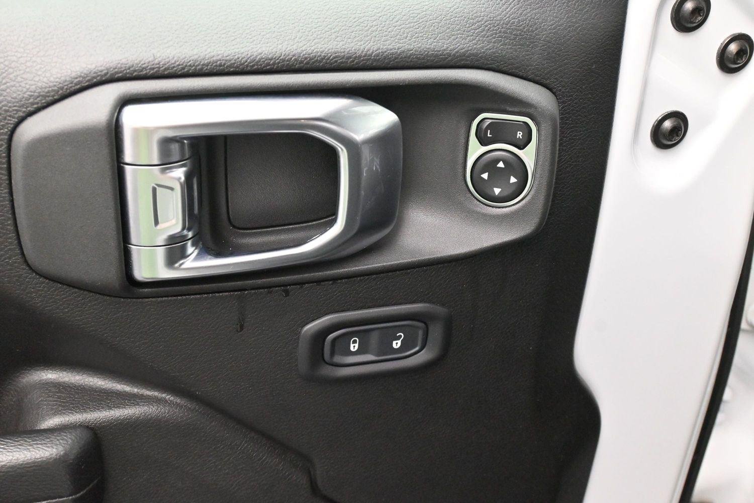 Used 2023 Bright White Clearcoat Jeep Rubicon image 12