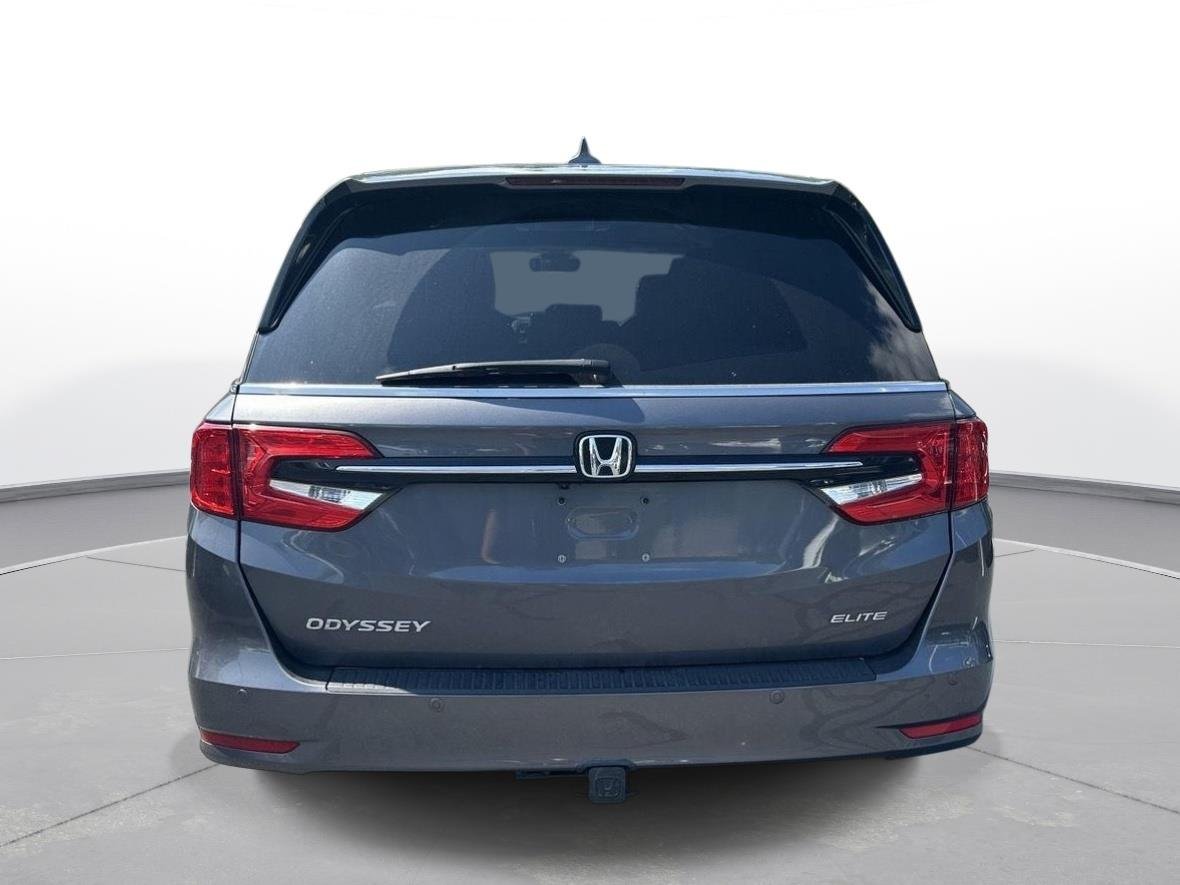 Used 2024 Modern Steel Metallic Honda Elite image 7