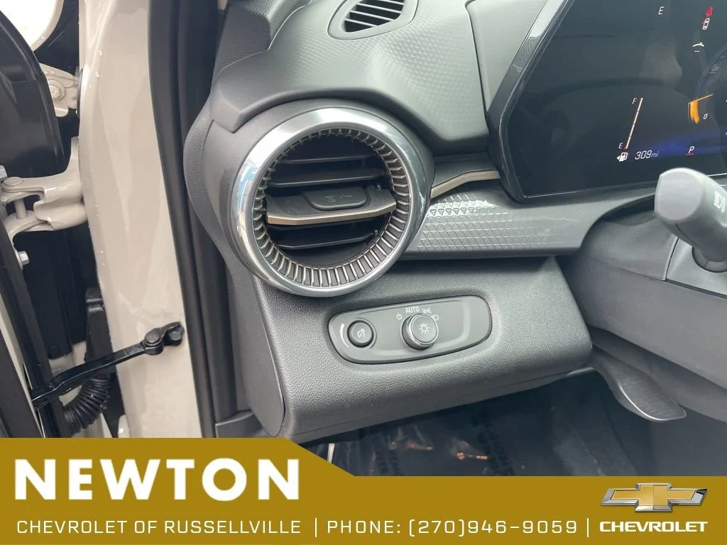 2026 Chevrolet Trax Activ - Photo 9