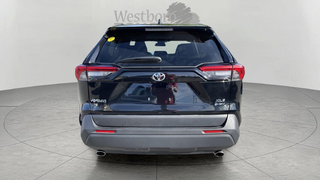 Used 2025 Midnight Black Metallic Toyota XLE image 6