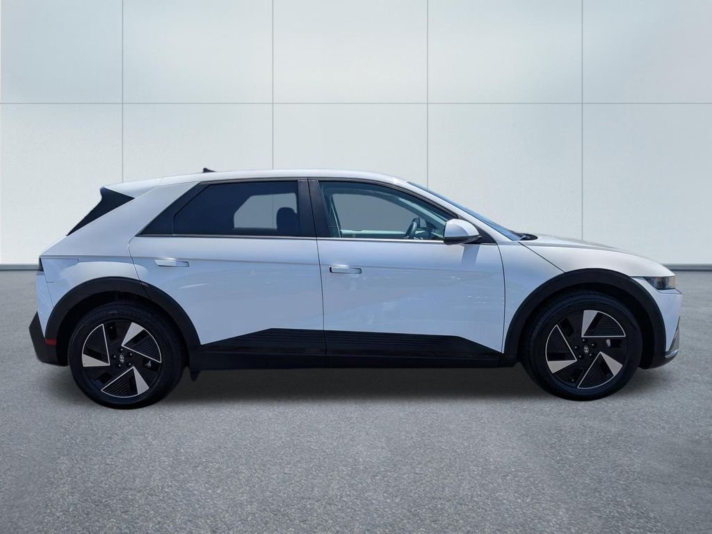 Certified Used 2026 White Hyundai SEL image 7