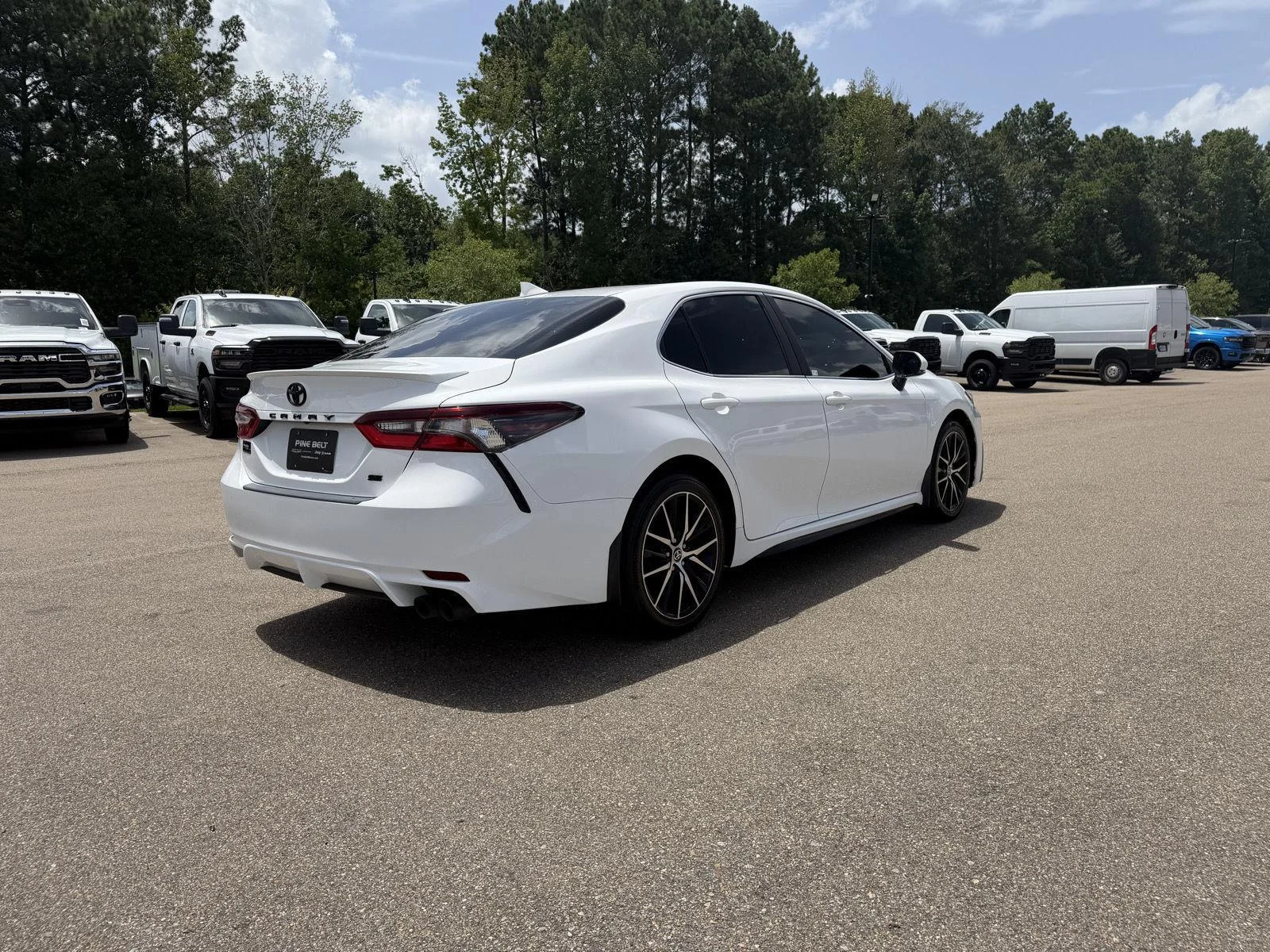 Used 2022 Super White Toyota SE image 6
