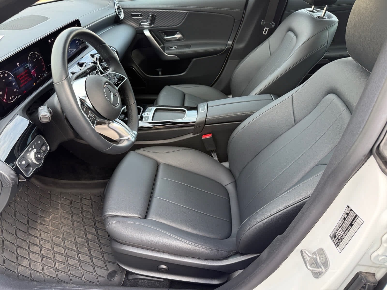 Certified Used 2025 Polar White Mercedes-Benz CLA 250 image 10