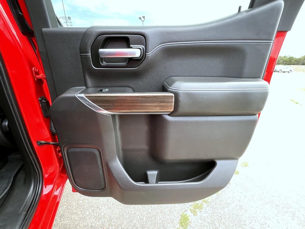 Used 2020 Red Chevrolet LT image 17
