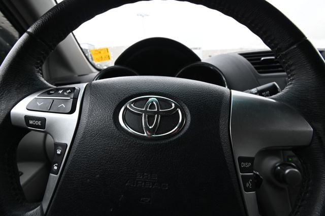 Used 2012 Green Toyota SE image 13