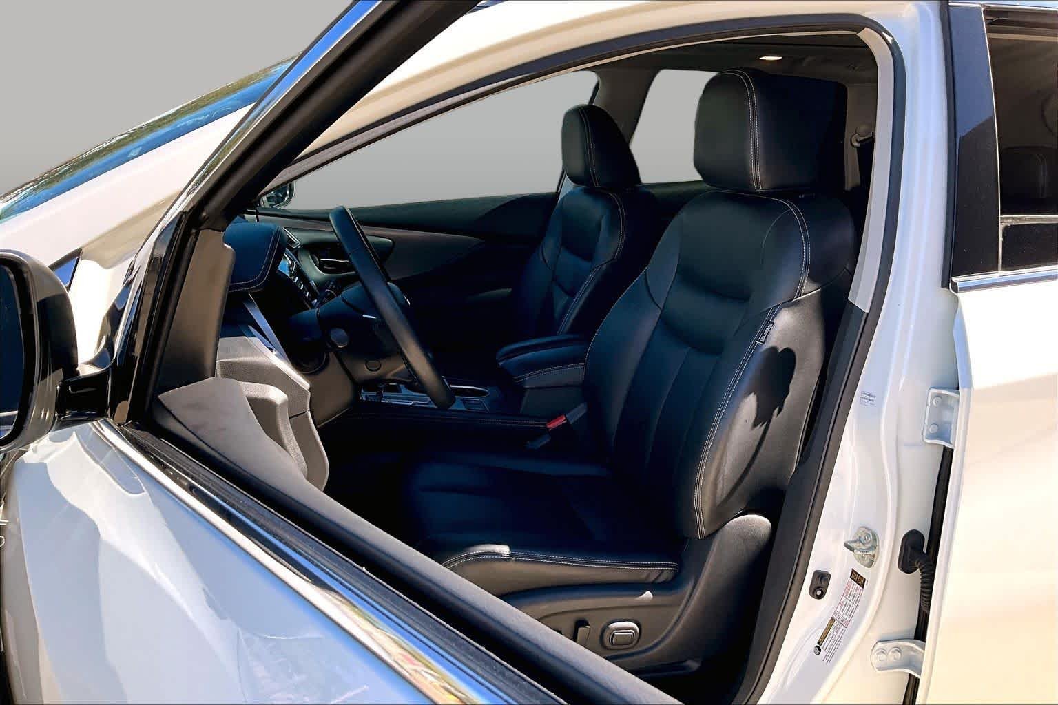 Used 2021 Pearl White Tricoat Nissan SV image 8