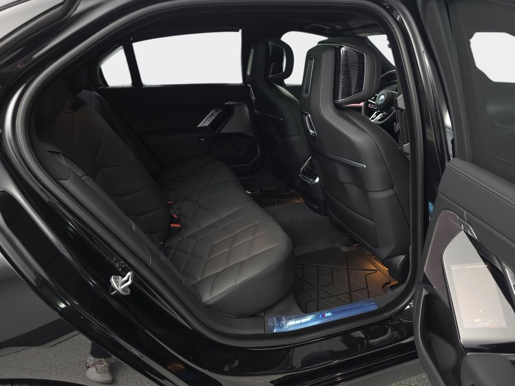New 2026 Black Sapphire Metallic BMW 750e xDrive image 11