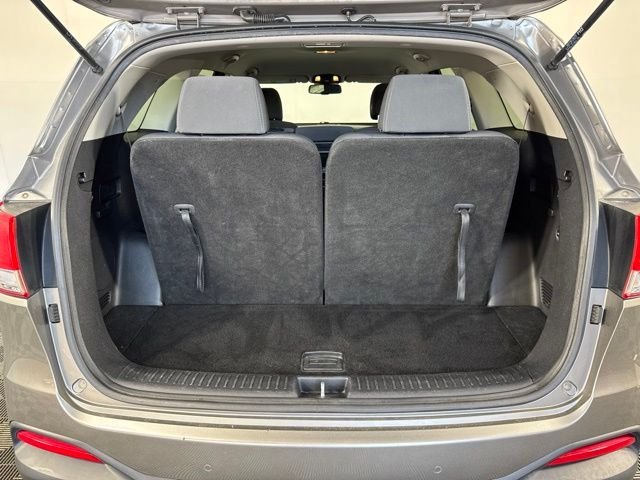 Used 2017 Silver Kia LX image 21
