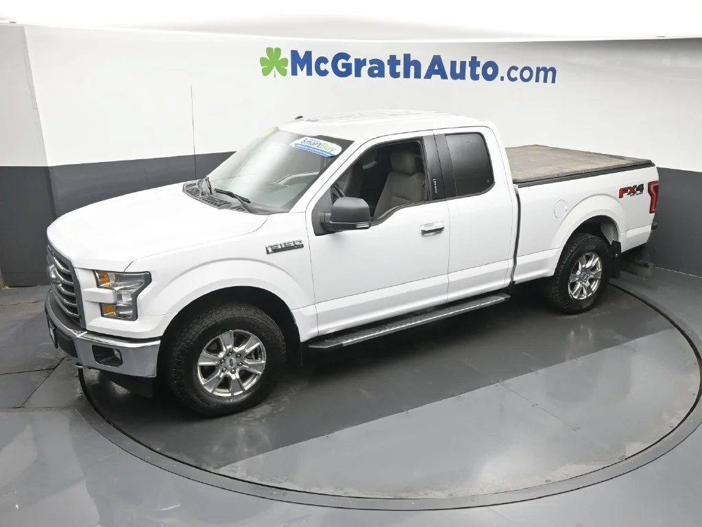 Used 2017 White Ford XLT image 22