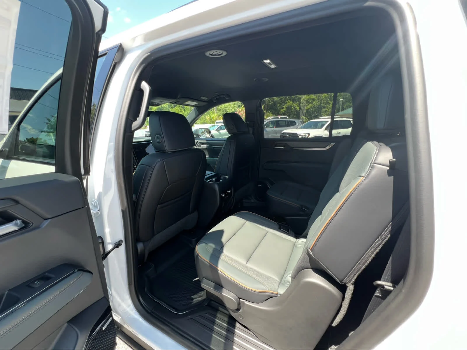 New 2026 Summit White GMC AT4 image 6