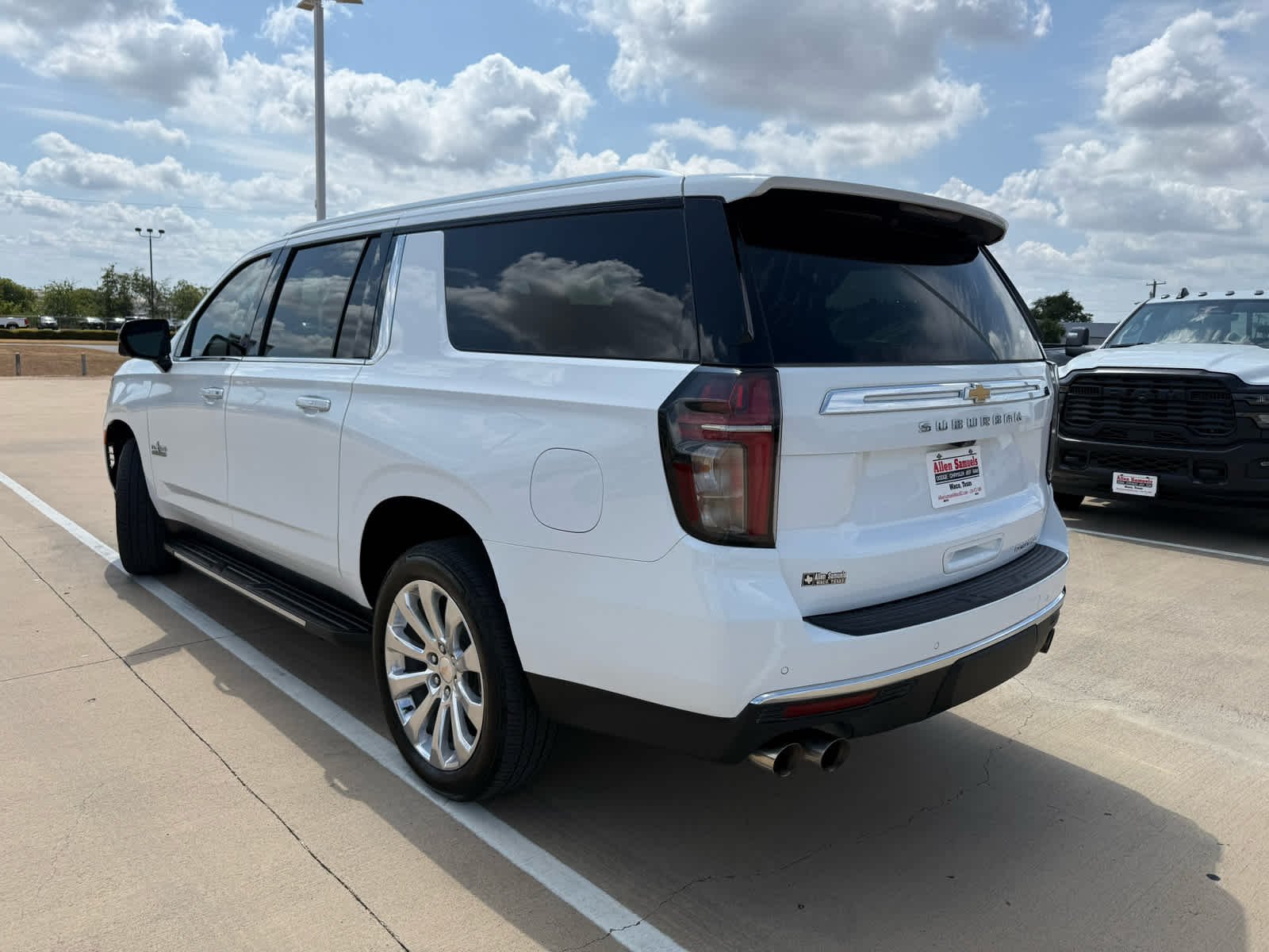 Used 2024 Summit White Chevrolet Premier image 8