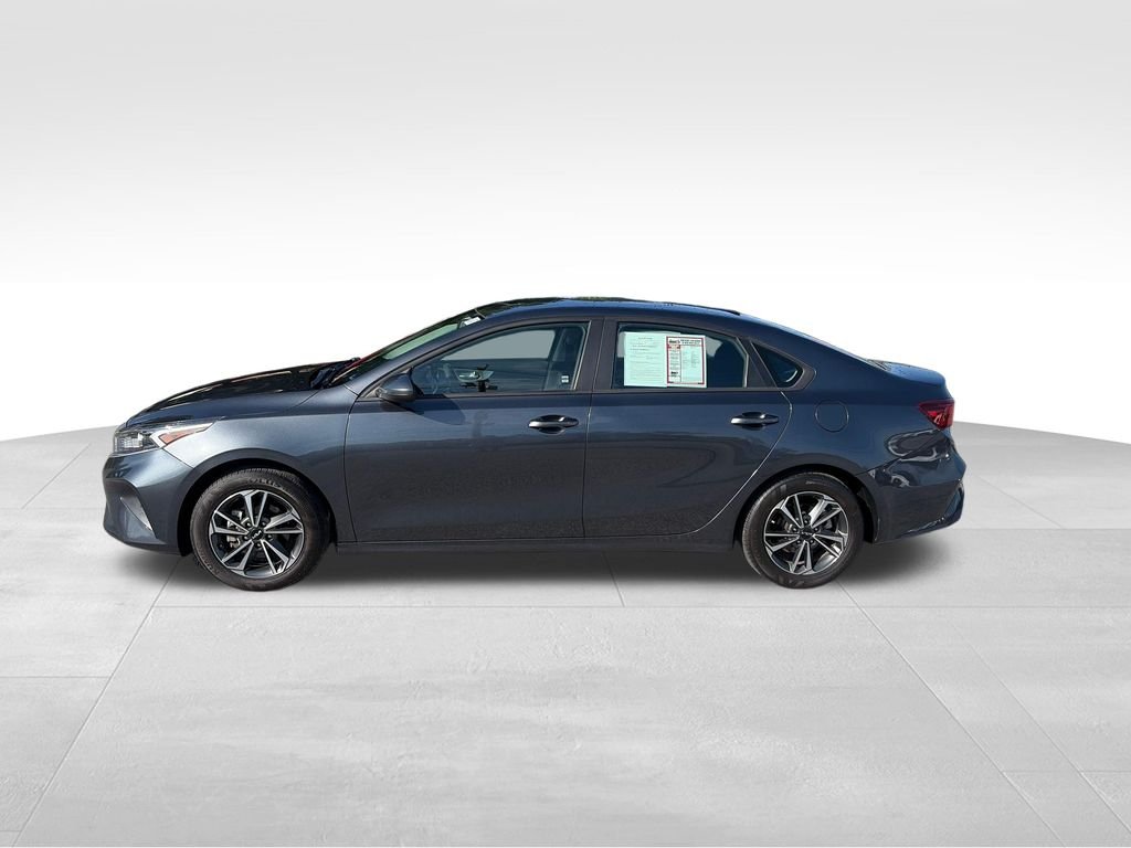 Used 2024 Gray Kia LXS image 3
