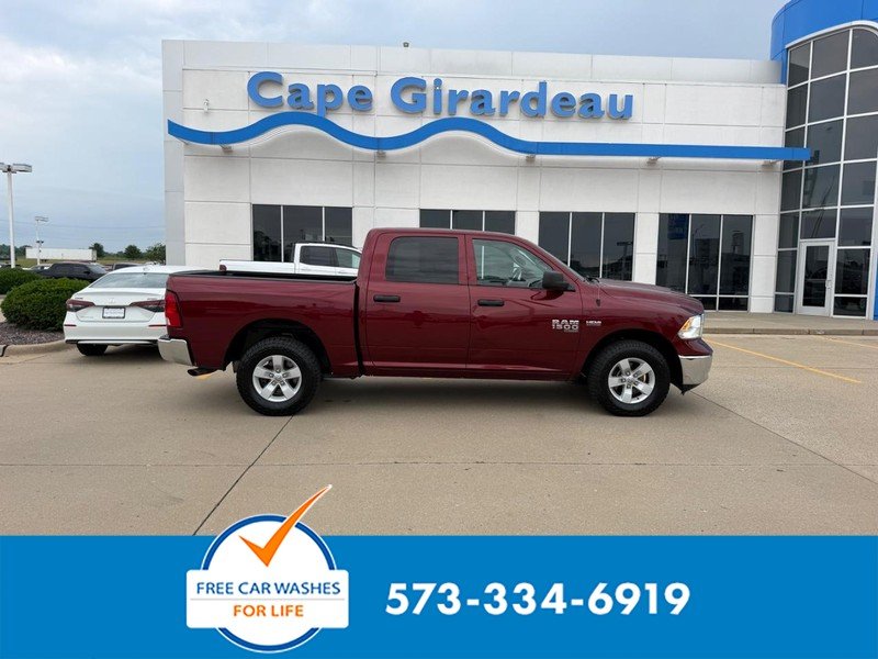 2020 RAM 1500 Classic Tradesman 4x4 Crew Cab 5'7's photo