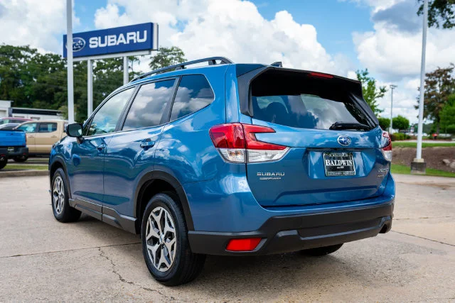 Certified Used 2024 Horizon Blue Pearl Subaru Premium image 4