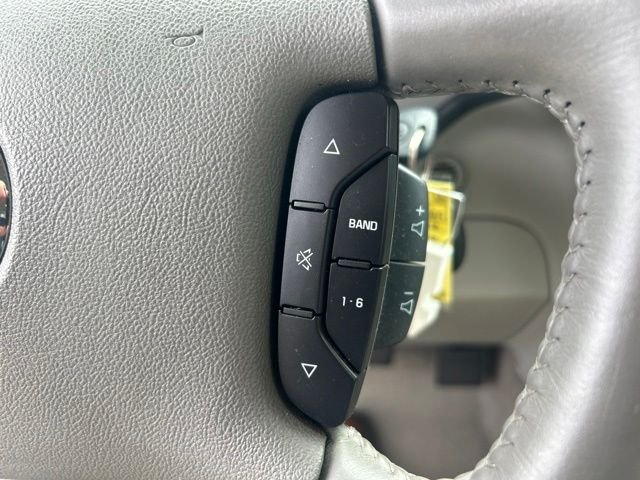 Used 2008 Gray Buick CXL image 11
