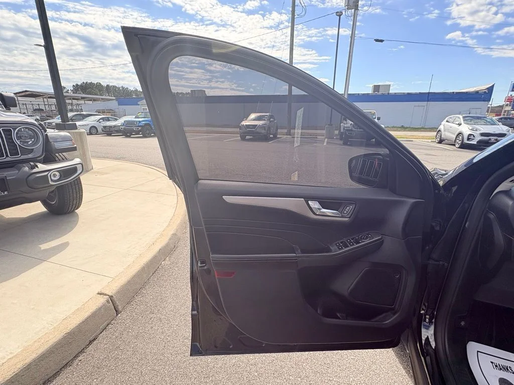 2021 Ford Escape SE - Photo 16