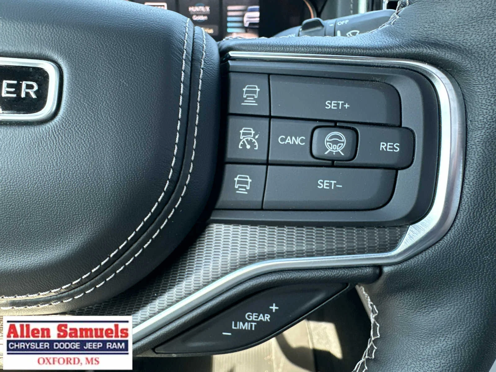 2026 Jeep Grand Wagoneer Summit Obsidian - Photo 21